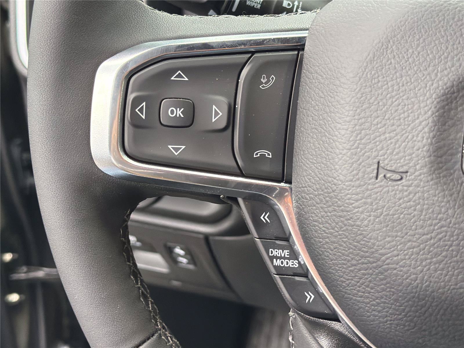 Used 2026 RAM 1500 Laramie AWD/4WD image 24