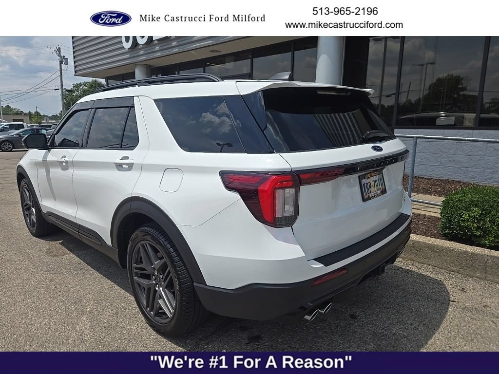 Used 2025 Ford Explorer ST w/ Sun And Sound Package AWD/4WD image 4