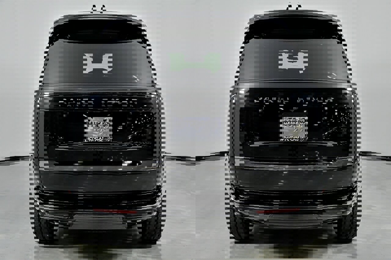 Used 2023 Land Rover Range Rover SV image 11