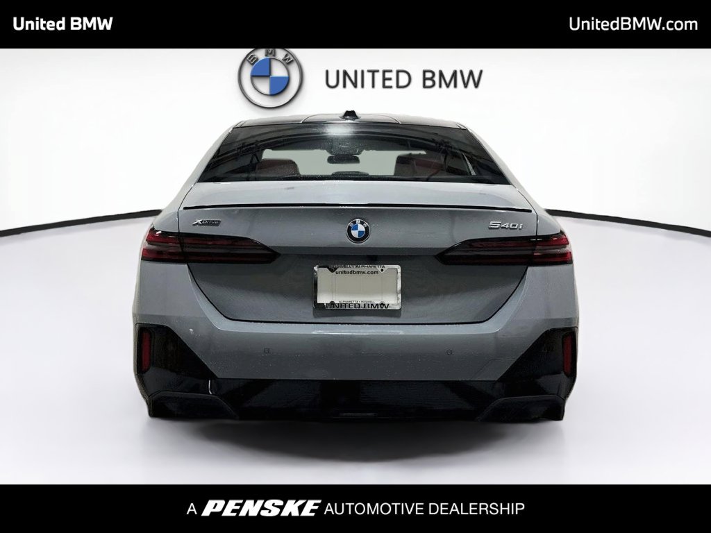 Certified 2027 BMW 540i xDrive w/ M Sport Package AWD/4WD image 6