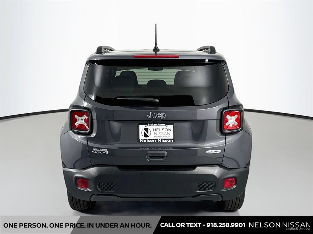Used 2022 Jeep Renegade Latitude w/ Convenience Group AWD/4WD image 6