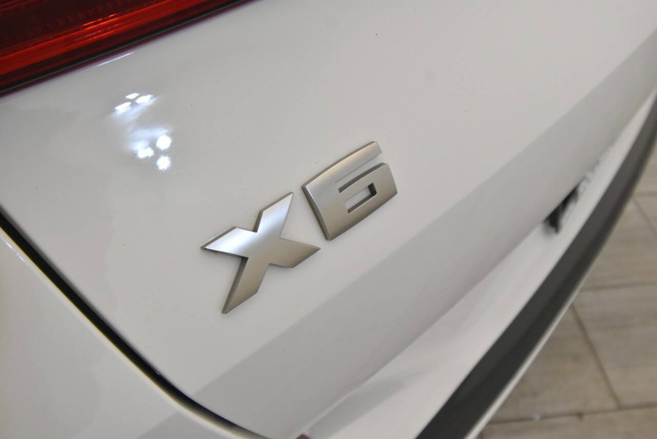 Used 2021 BMW X6 M50i w/ Premium Package image 34