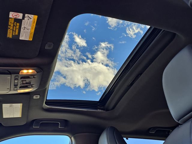 Used 2025 Toyota Highlander XSE image 31