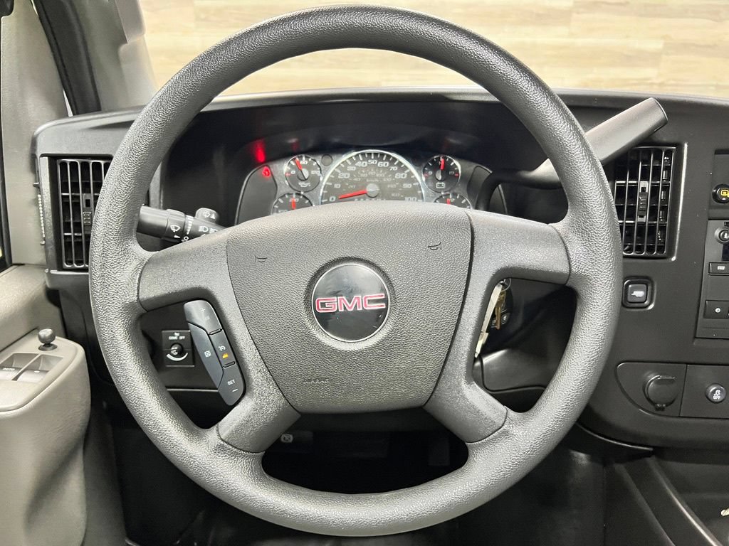 Used 2024 GMC Savana 2500 w/ Driver Convenience Package RWD image 4