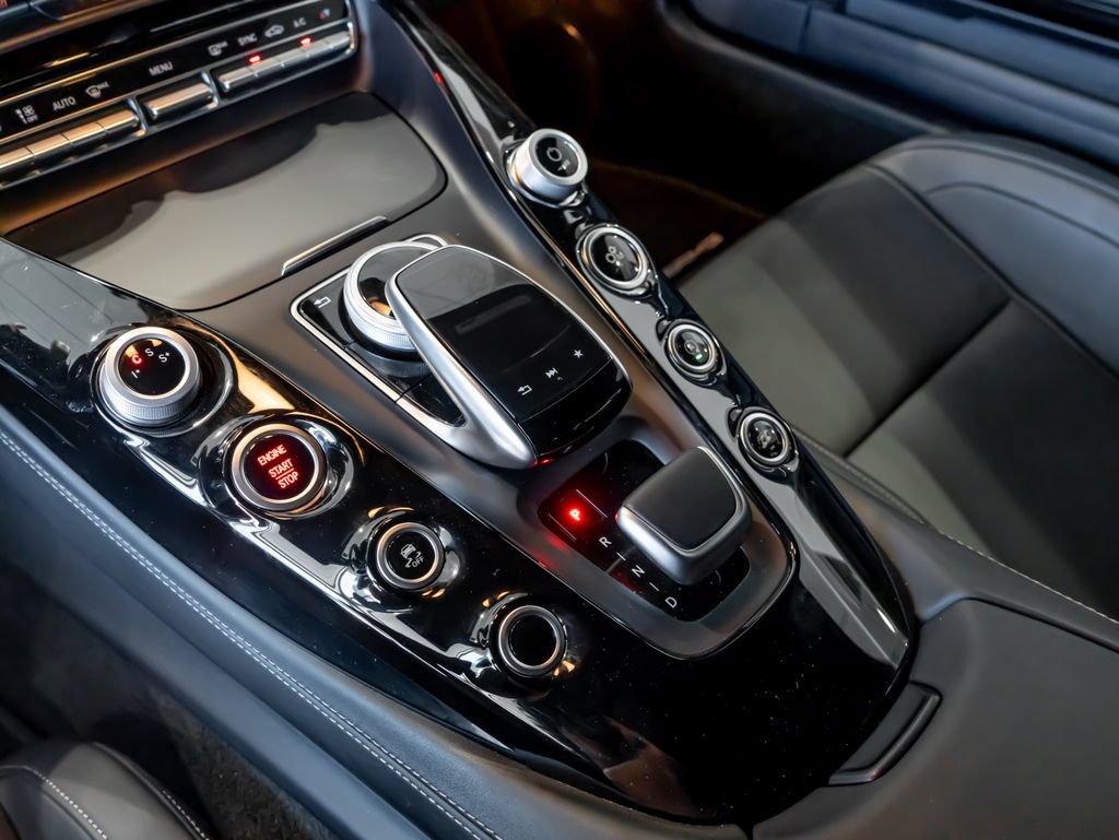 Used 2018 Mercedes-Benz AMG GT Roadster image 20