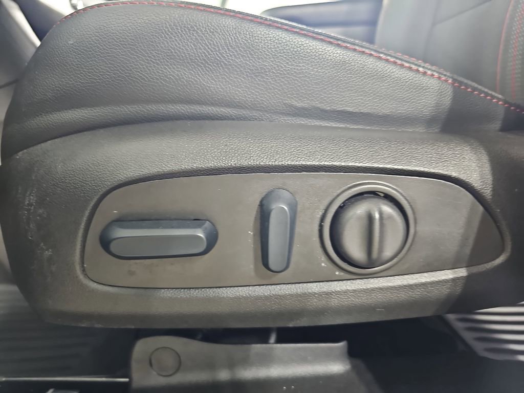 Certified 2024 Chevrolet Equinox RS image 34