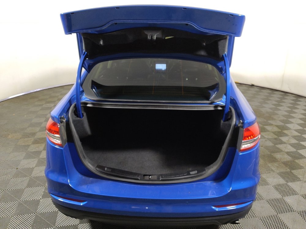 Used 2020 Ford Fusion SEL FWD image 29