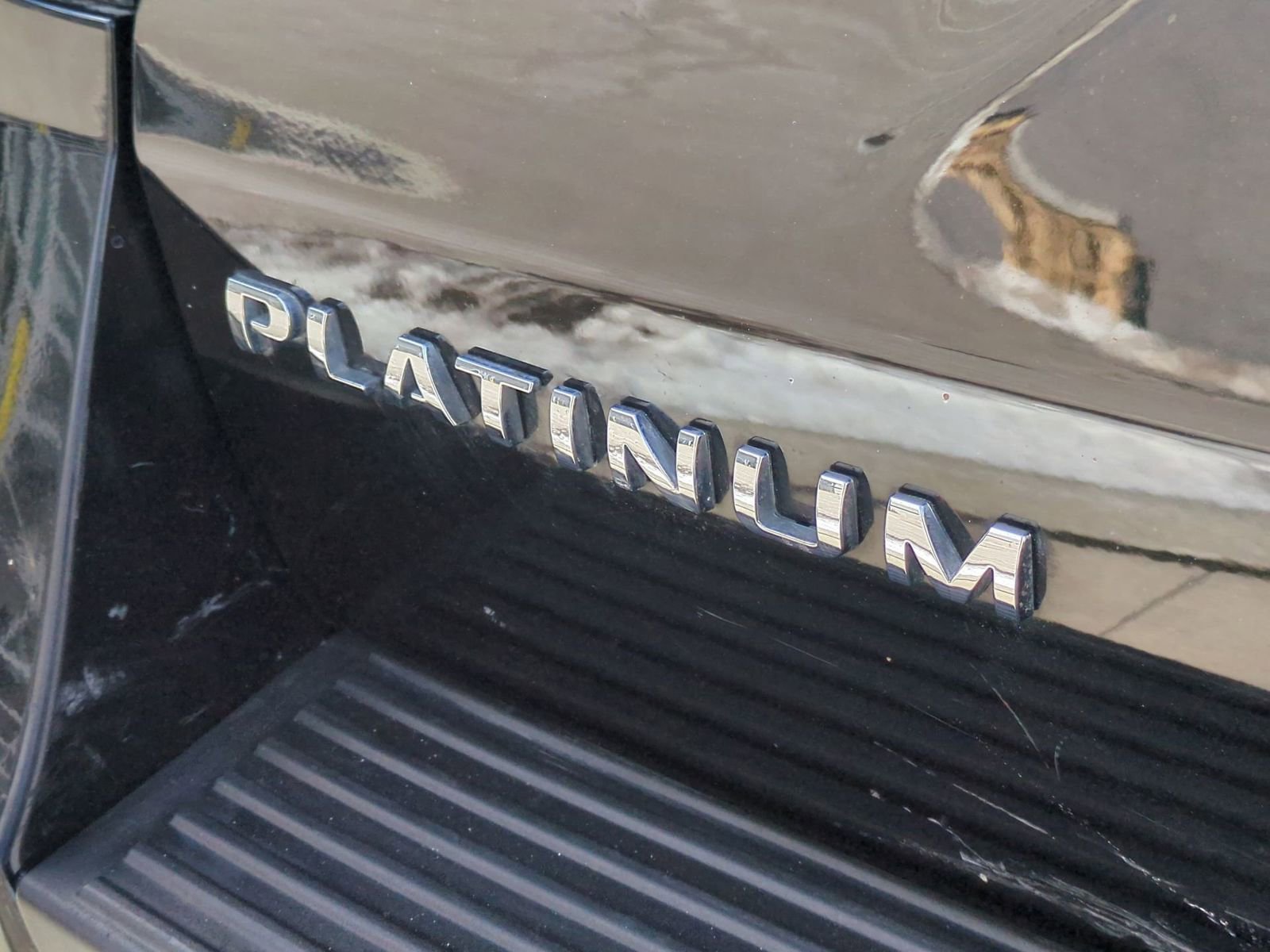 Used 2019 Ford Expedition Platinum image 15