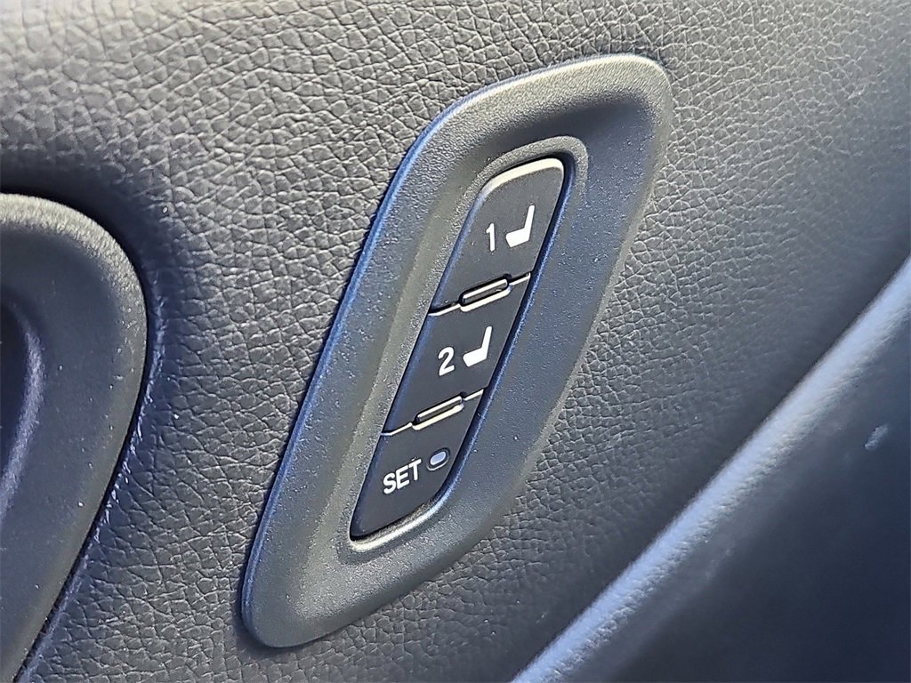 Certified 2025 Honda Pilot TrailSport image 18