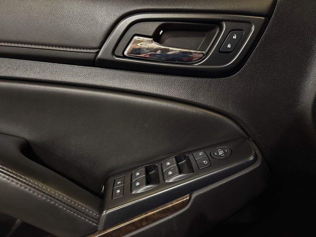 Used 2015 Chevrolet Suburban LT AWD/4WD image 18