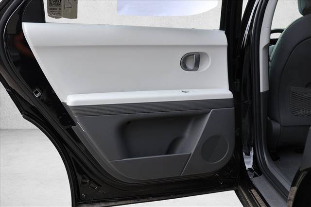 New 2026 Hyundai Ioniq 5 SE AWD/4WD image 20