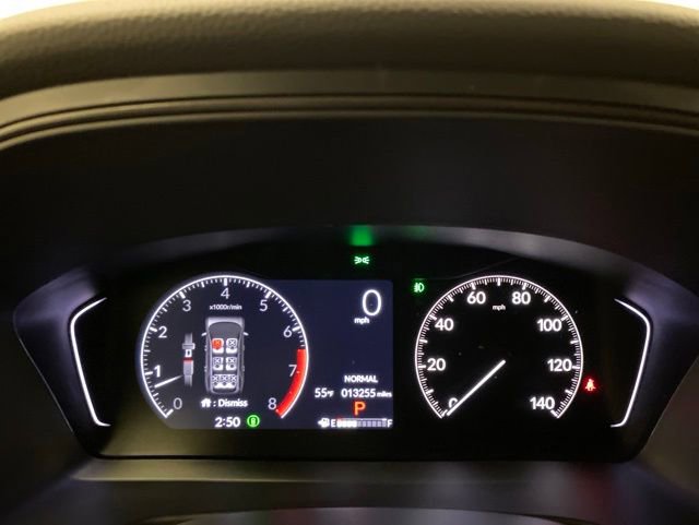 Used 2025 Honda Pilot TrailSport image 9