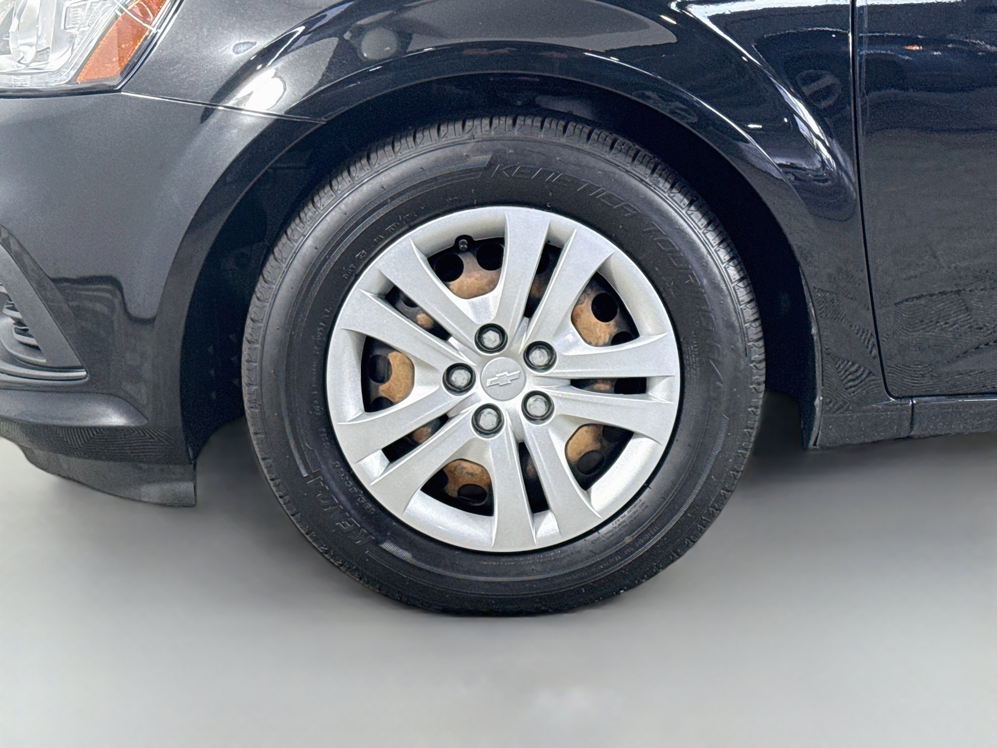 Used 2020 Chevrolet Sonic LT FWD image 38