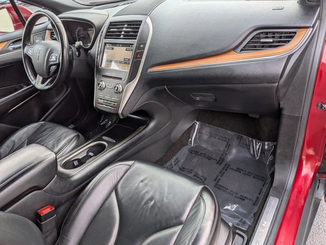 Used 2019 Lincoln MKC Select image 20