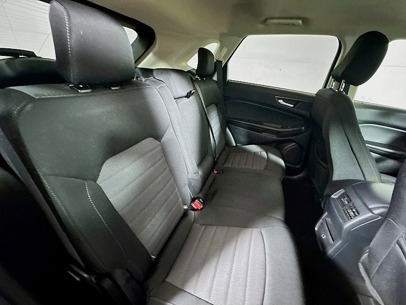Used 2022 Ford Edge SE w/ Black Appearance Package image 23