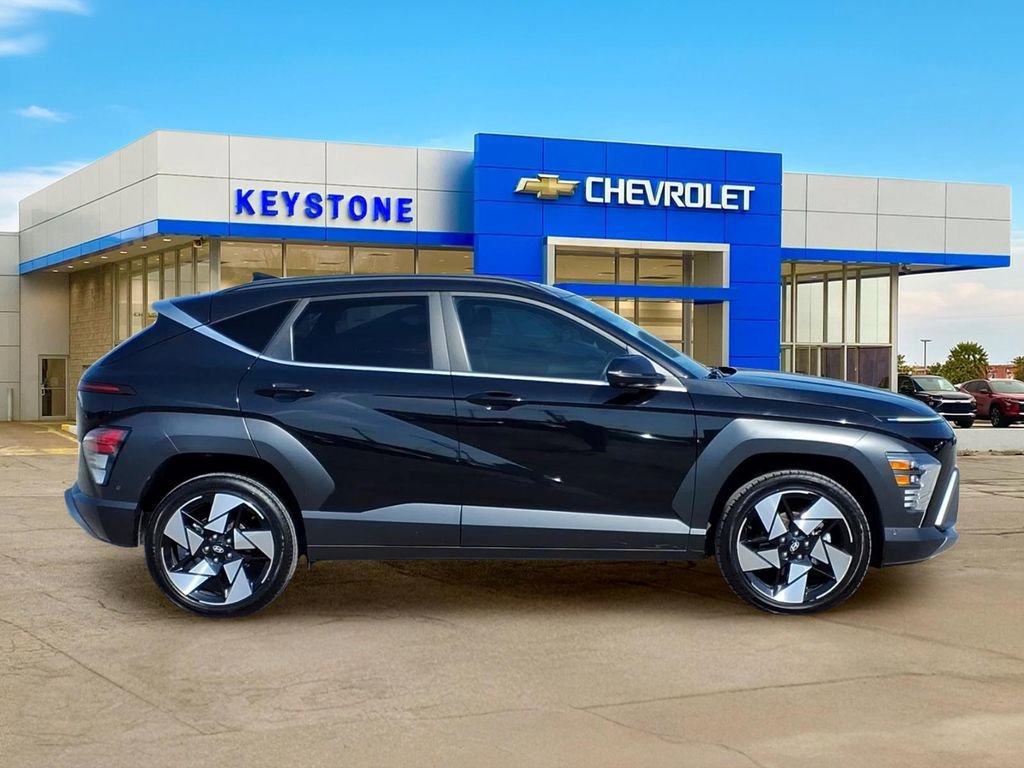 Used 2024 Hyundai Kona Limited AWD/4WD image 8