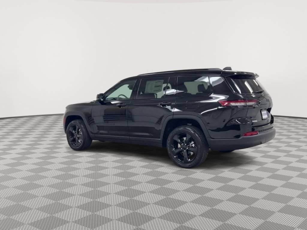 Used 2023 Jeep Grand Cherokee L Altitude AWD/4WD image 6