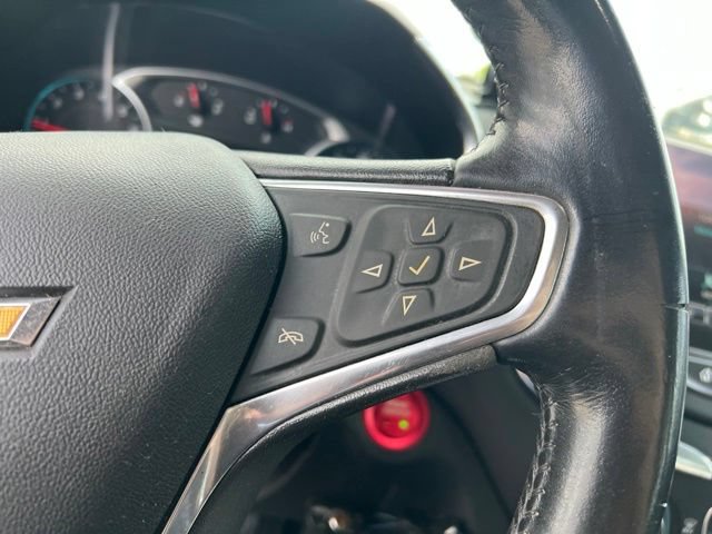 Used 2018 Chevrolet Equinox LT w/ Sun & Infotainment Package FWD image 15