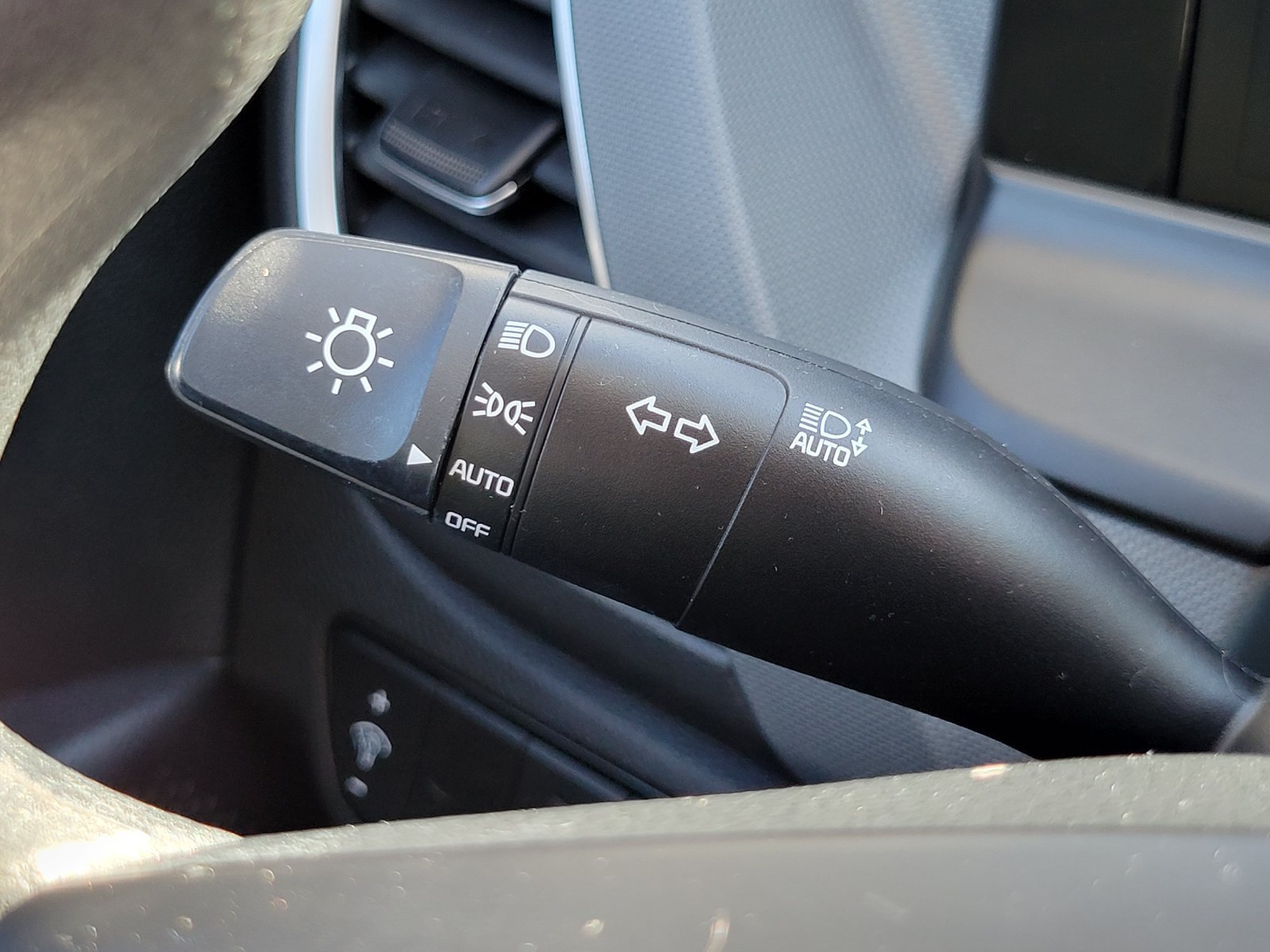 Certified 2024 Kia Seltos LX AWD/4WD image 15