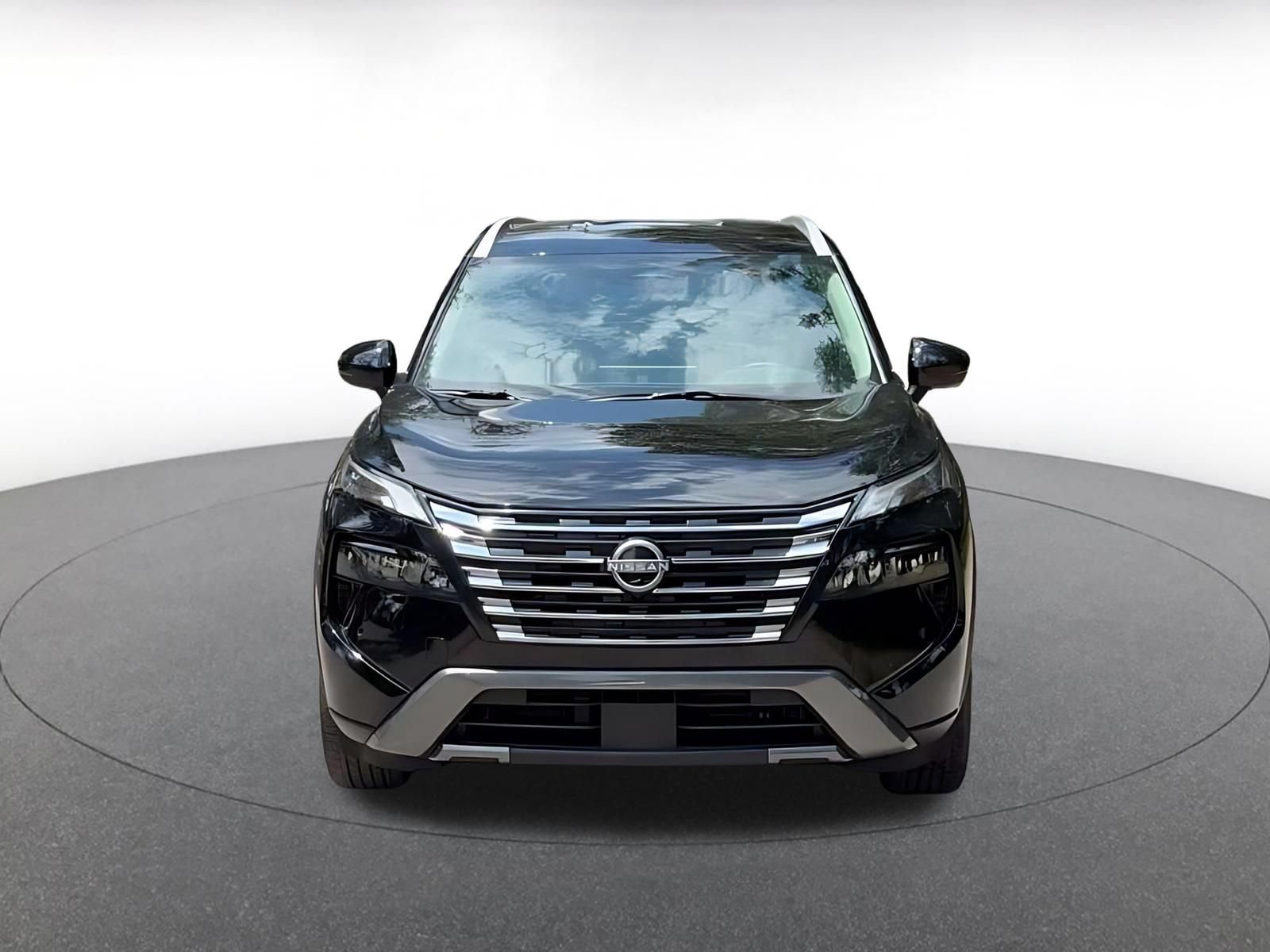 Used 2026 Nissan Rogue SL FWD image 4