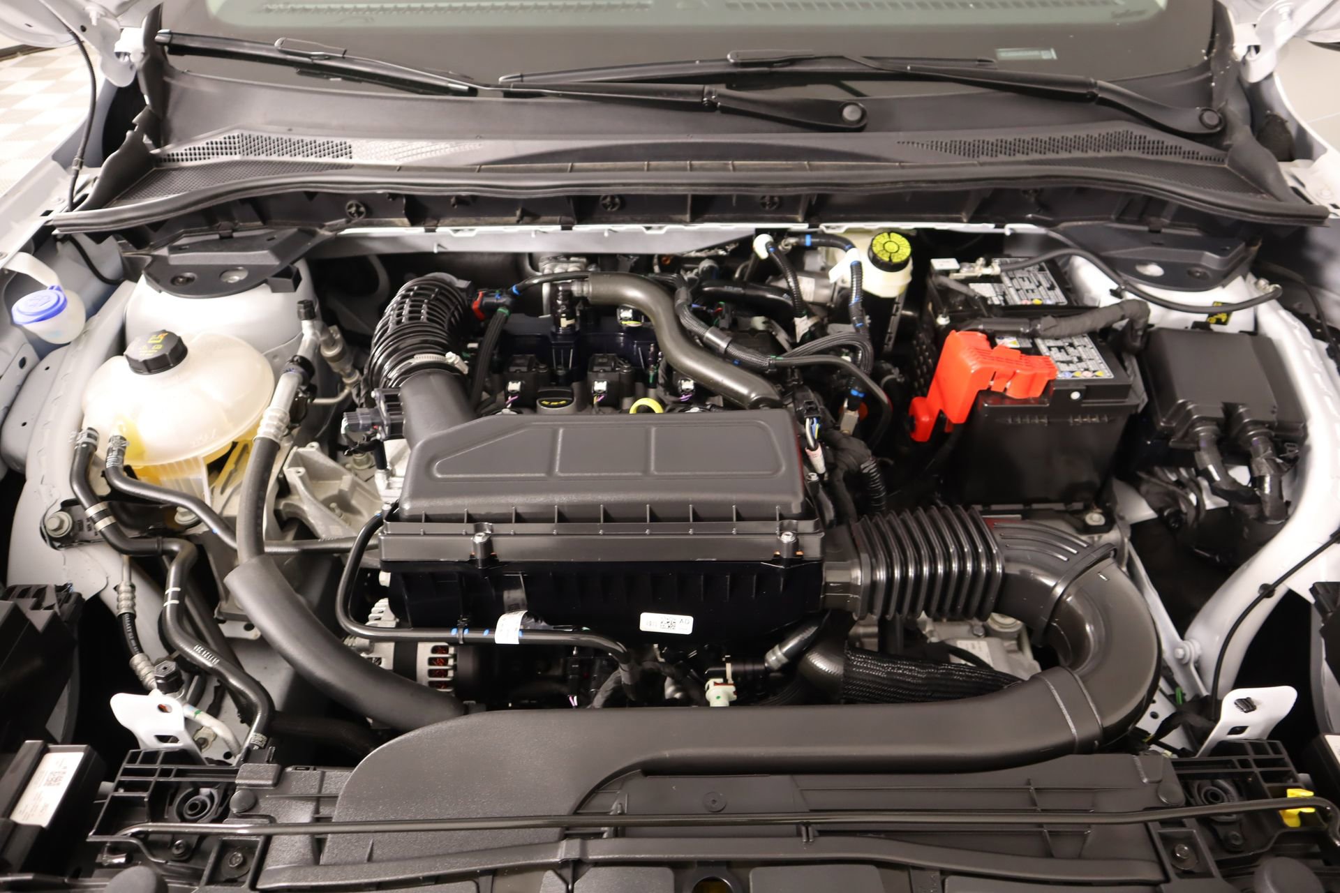 Used 2025 Ford Escape Active image 18