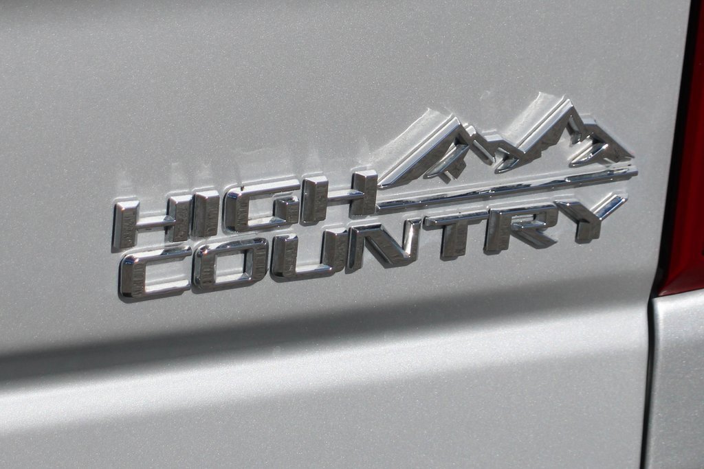 Used 2022 Chevrolet Silverado 2500 High Country image 56