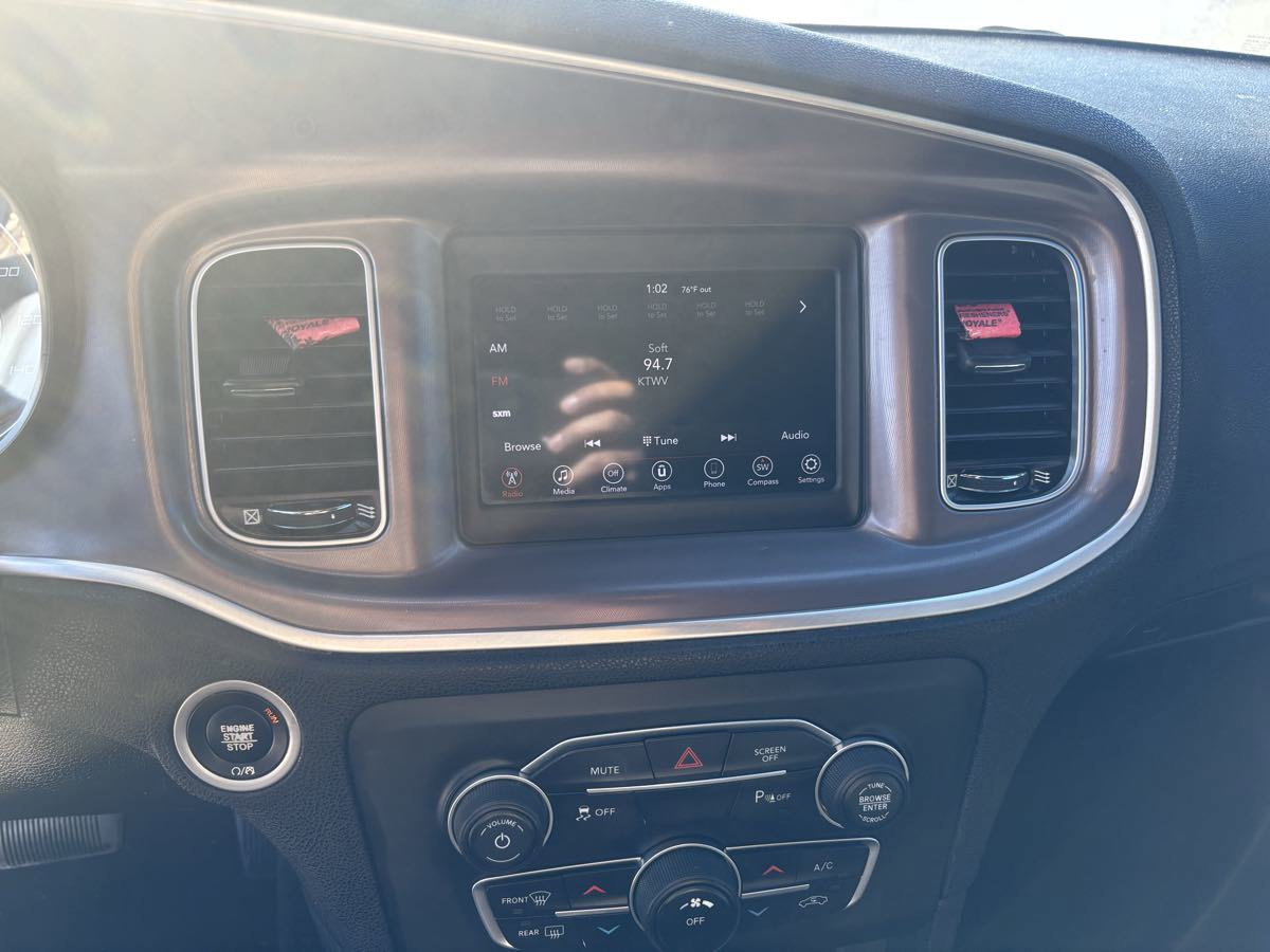 Used 2019 Dodge Charger SXT image 20