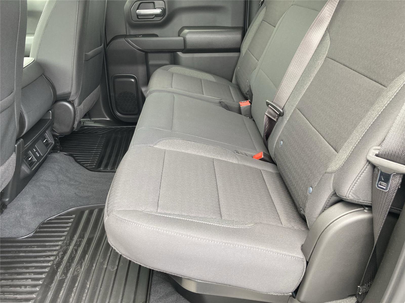 New 2026 Chevrolet Silverado 1500 Custom w/ LPO, Dark Essentials Package image 19