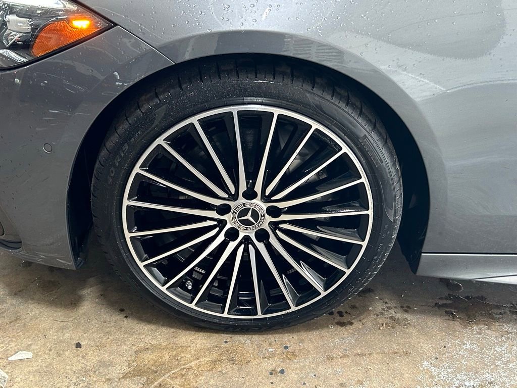 Used 2025 Mercedes-Benz C 300 4MATIC Sedan image 35