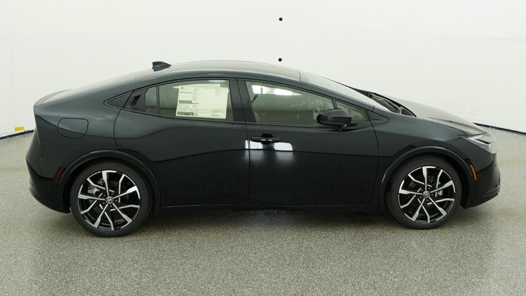 New 2026 Toyota Prius Plug-In Hybrid FWD image 14