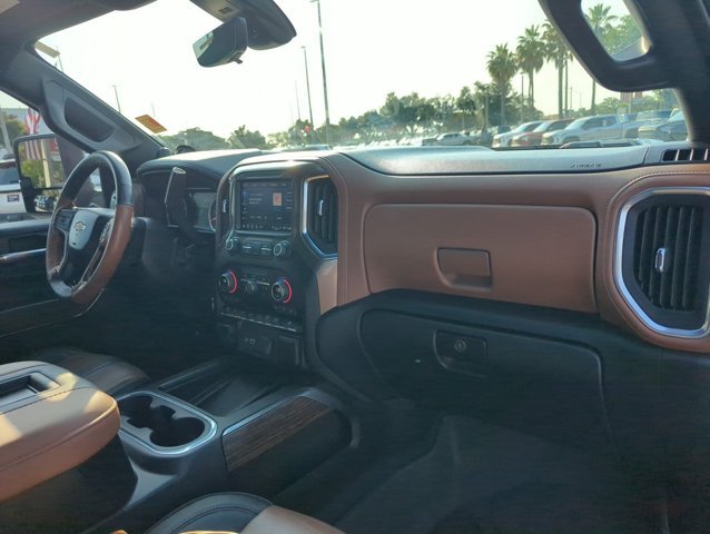 Used 2022 Chevrolet Silverado 3500 High Country AWD/4WD image 25