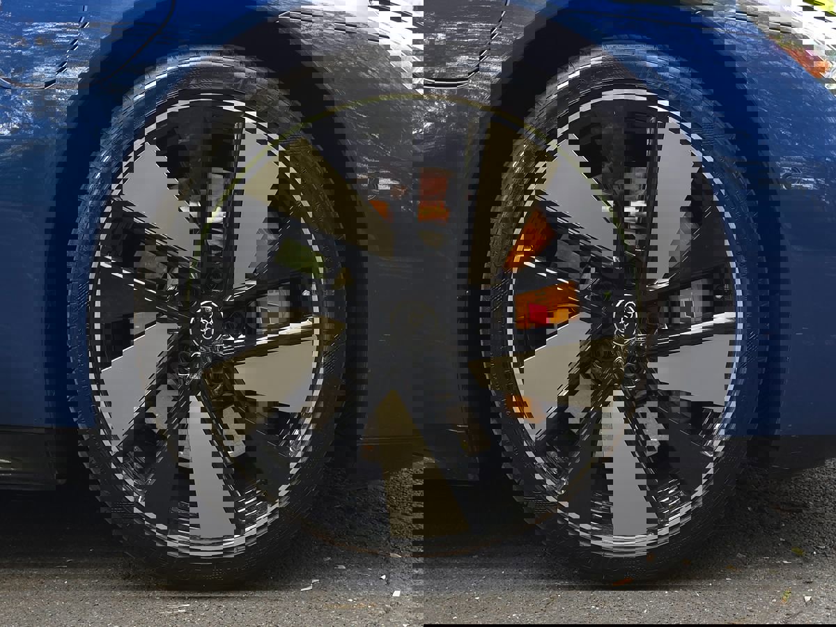 Used 2022 Audi RS e-tron GT w/ Carbon Performance Package image 70