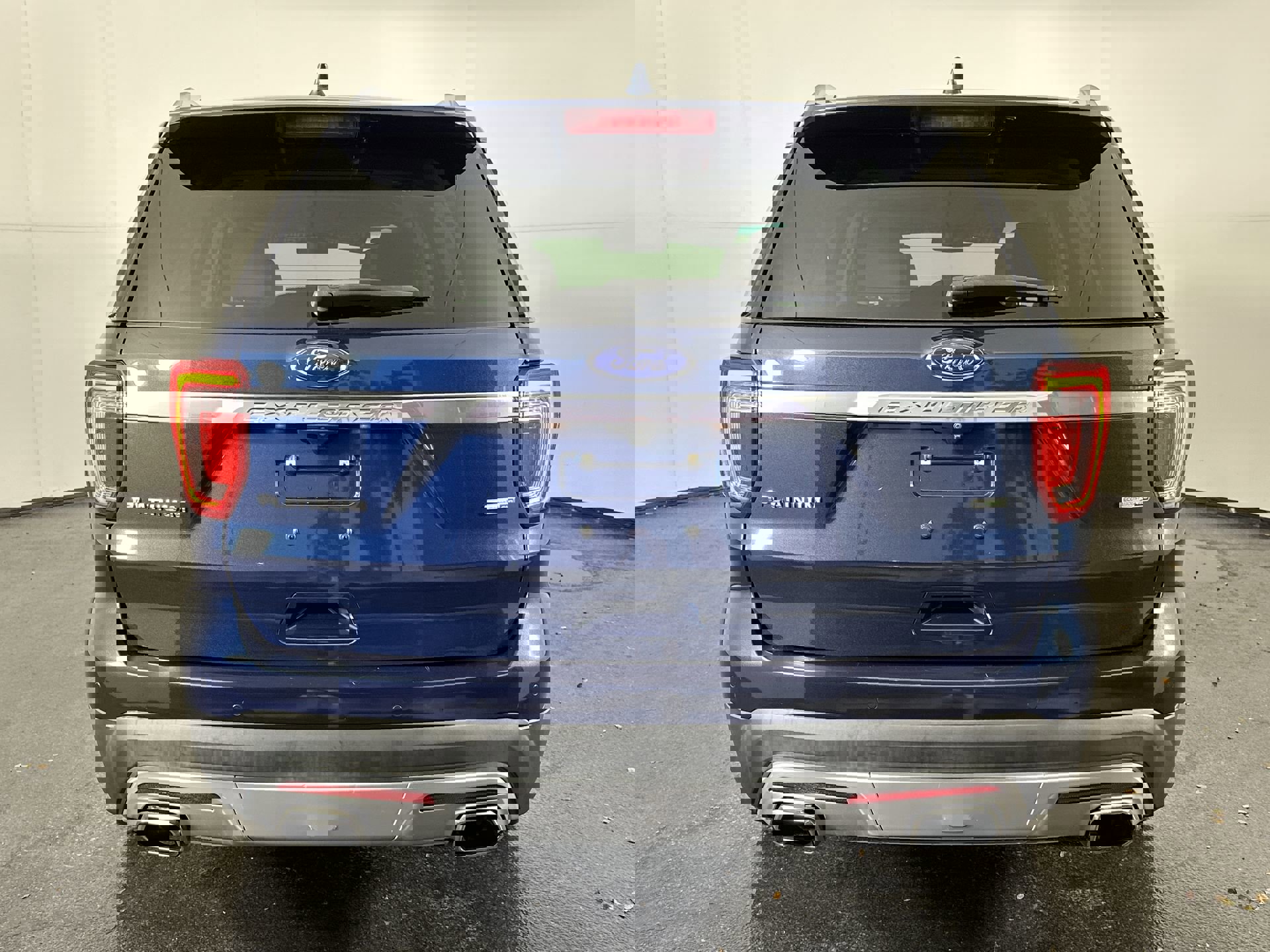 Used 2016 Ford Explorer Platinum image 10