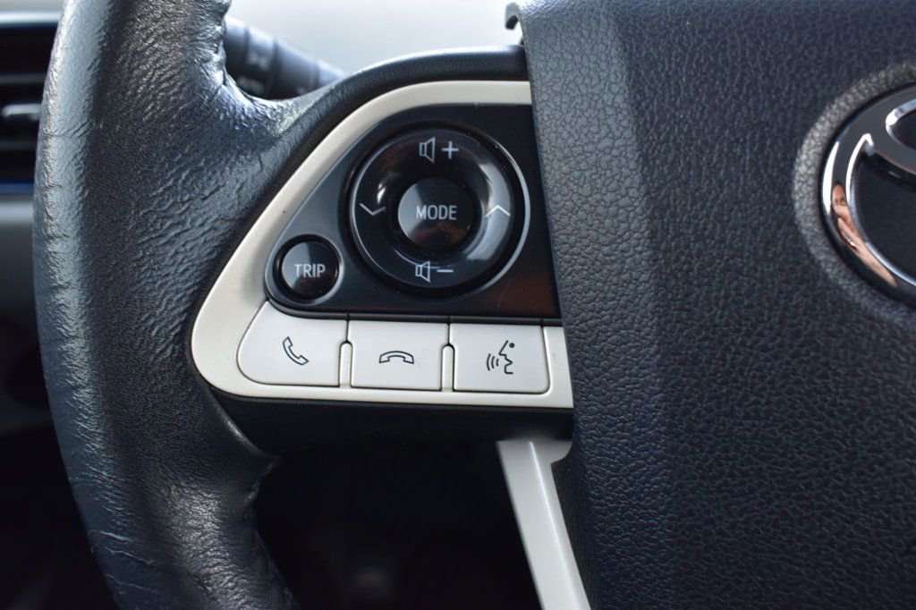 Used 2016 Toyota Prius Three Touring FWD image 30