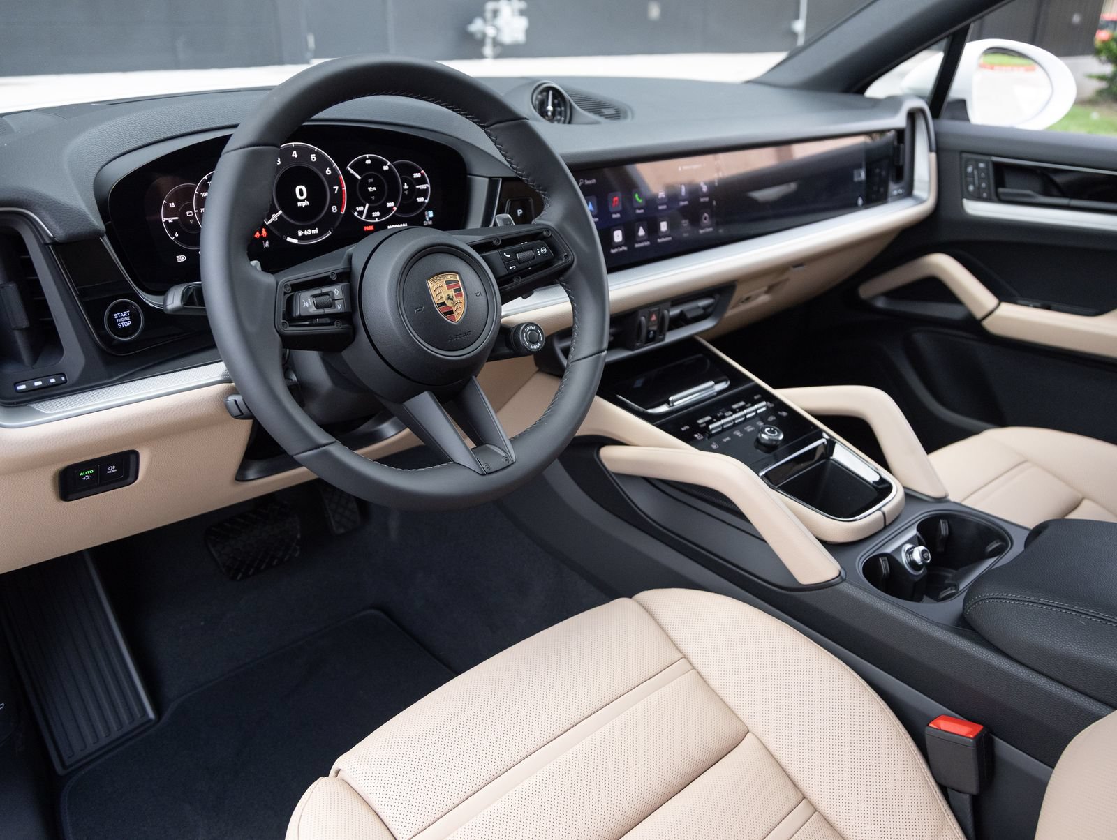 New 2026 Porsche Cayenne Coupe AWD/4WD image 4