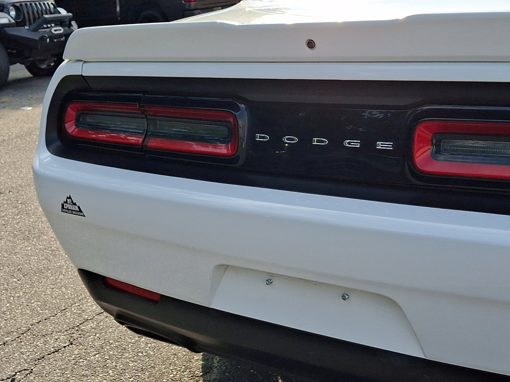 Used 2022 Dodge Challenger R/T RWD image 16