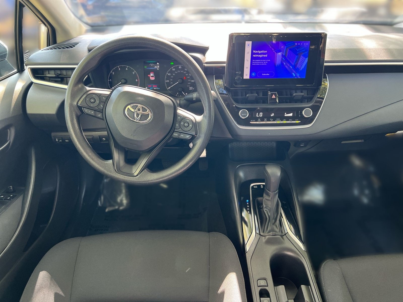 Used 2025 Toyota Corolla LE FWD image 21