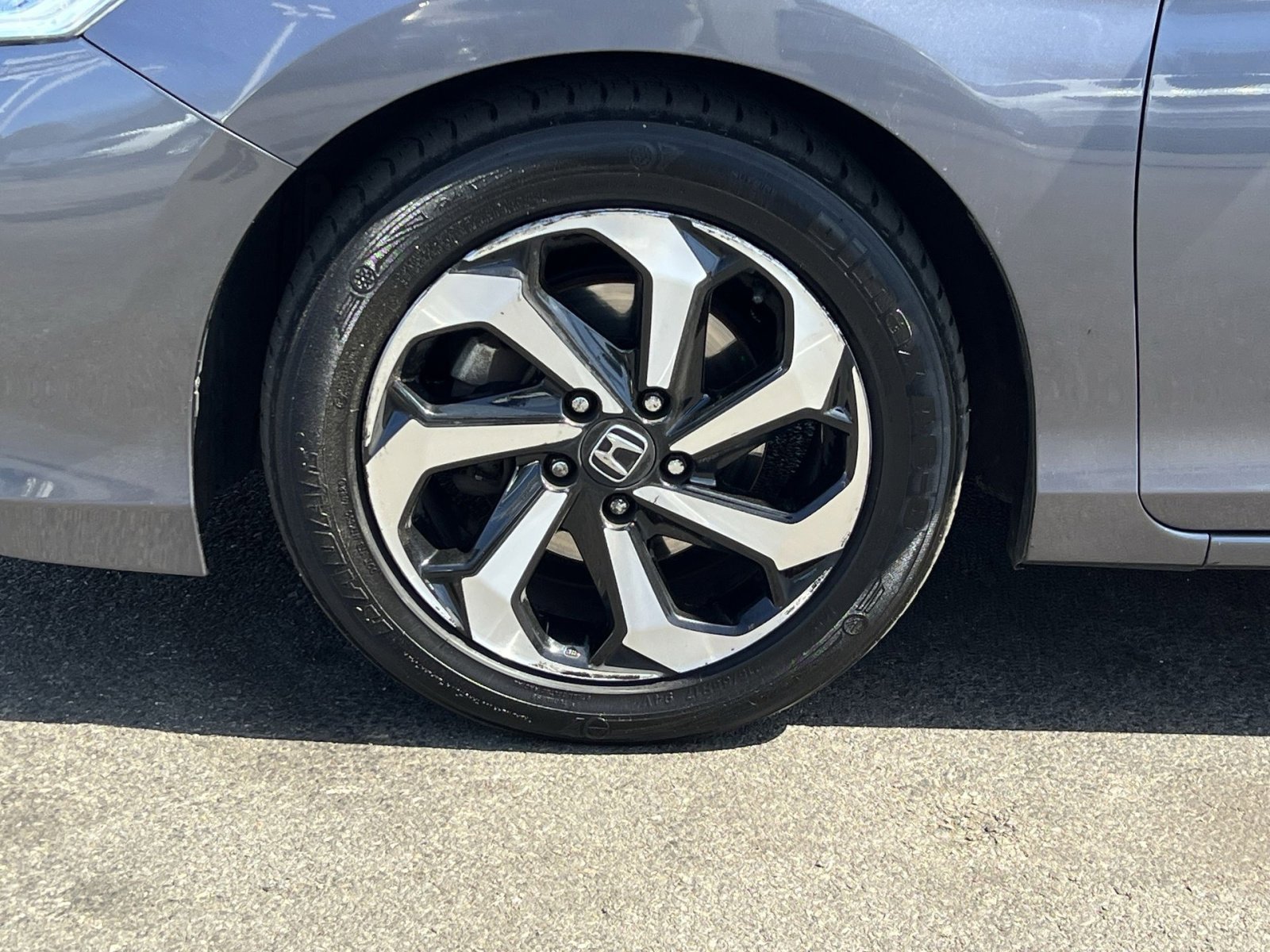 Used 2016 Honda Accord EX-L image 9