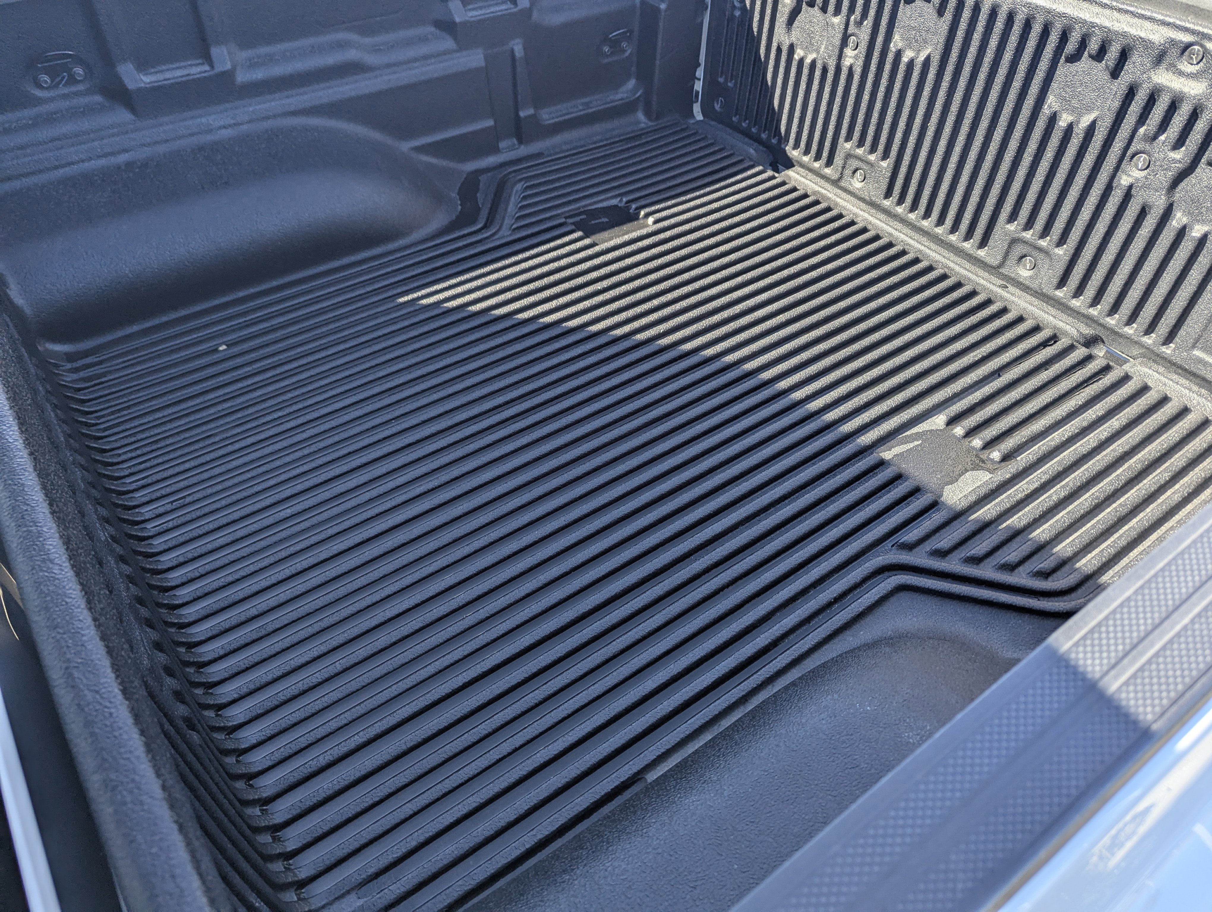 Certified 2025 Nissan Frontier SV w/ Tow Package image 8