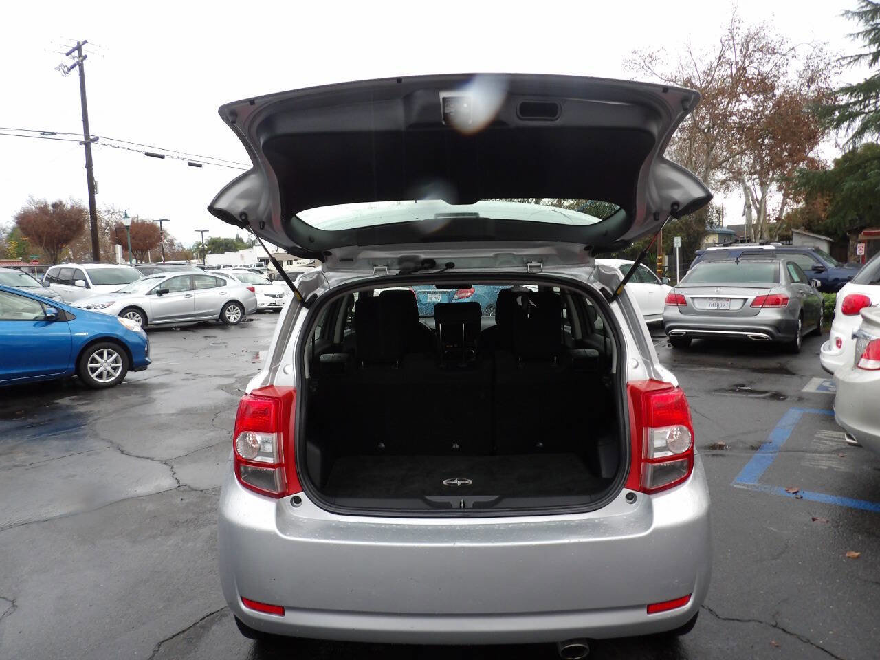 Used 2013 Scion xD image 10