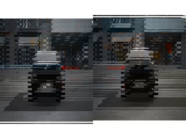 New 2026 BMW 760i xDrive w/ Executive Package image 5