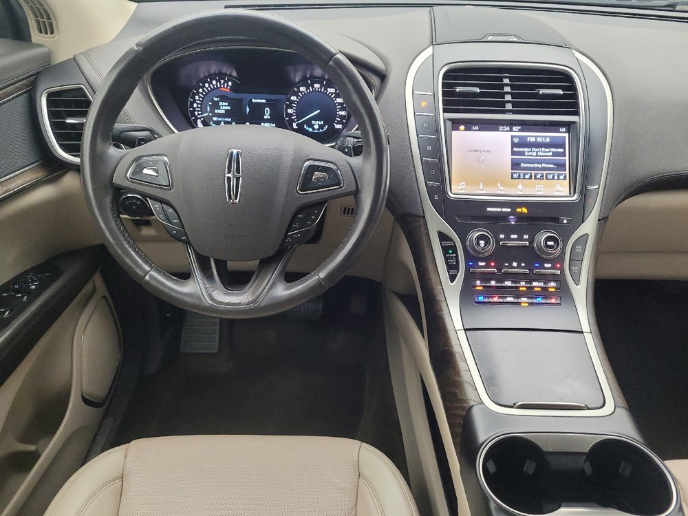 Used 2017 Lincoln MKX Reserve w/ Lincoln MKX Climate Package FWD image 22