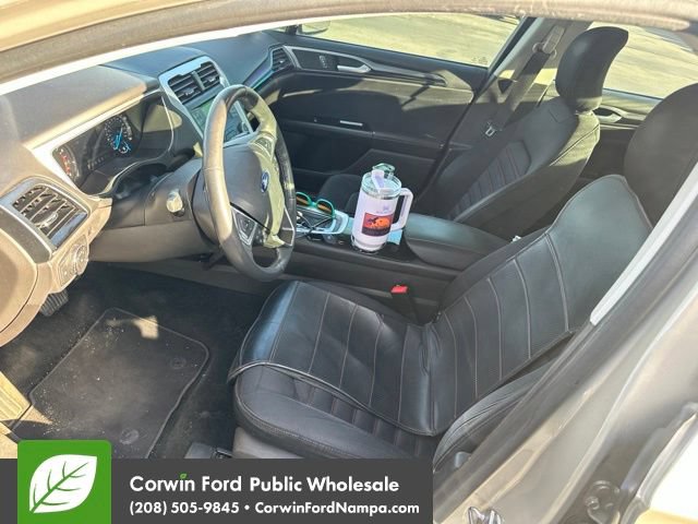Used 2016 Ford Fusion SE w/ Equipment Group 201A FWD image 10