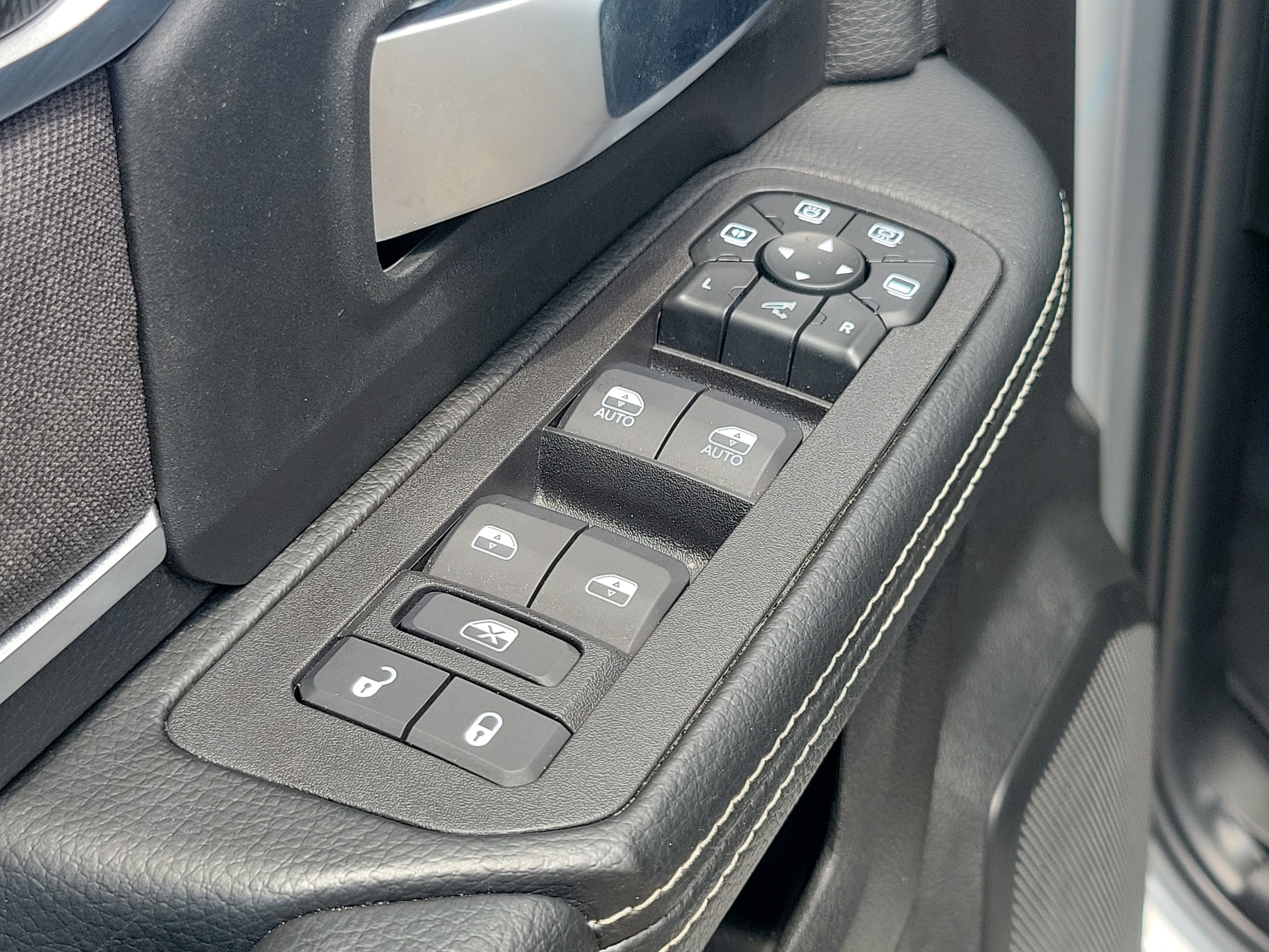 Used 2026 RAM 2500 Big Horn AWD/4WD image 15