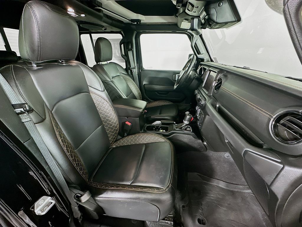 Certified 2021 Jeep Gladiator Overland image 40