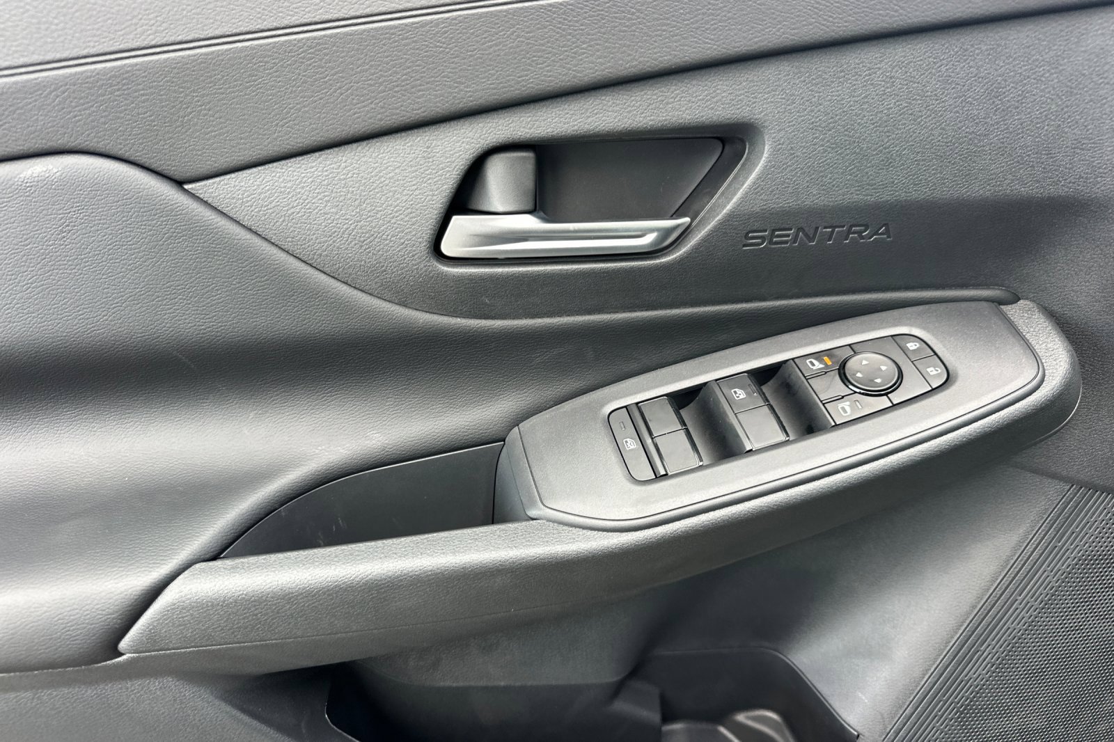 New 2027 Nissan Sentra S w/ Floor Mat Package FWD image 12