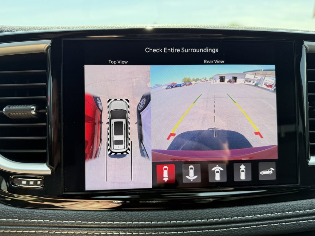New 2027 Chrysler Pacifica Select AWD/4WD image 23