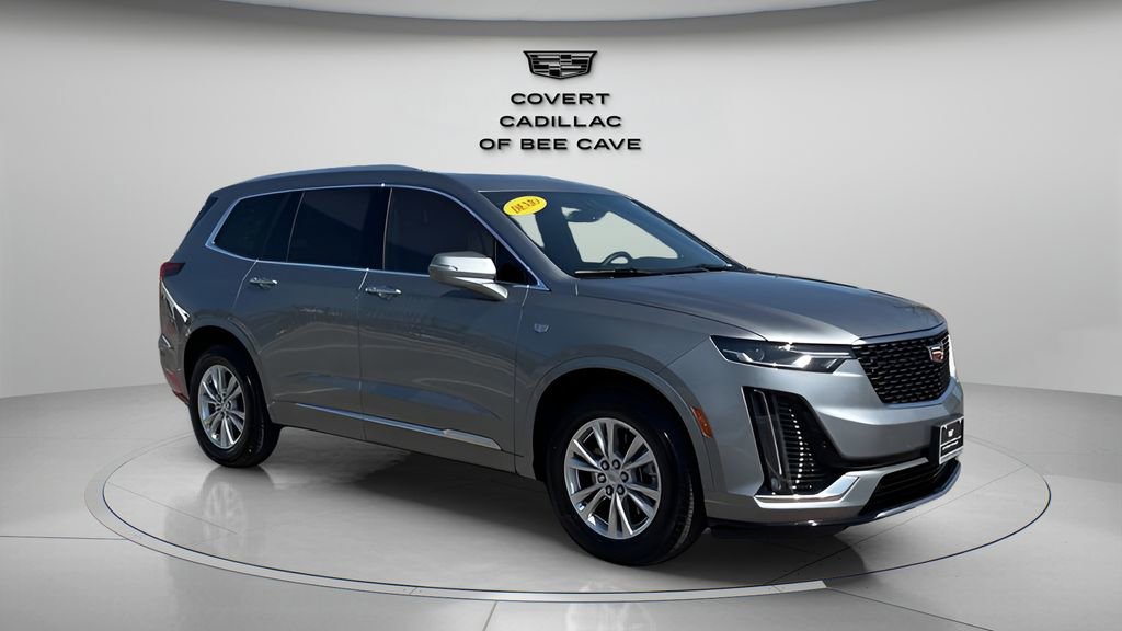 New 2025 Cadillac XT6 Luxury