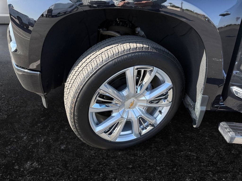 Used 2024 Chevrolet Silverado 1500 High Country image 9