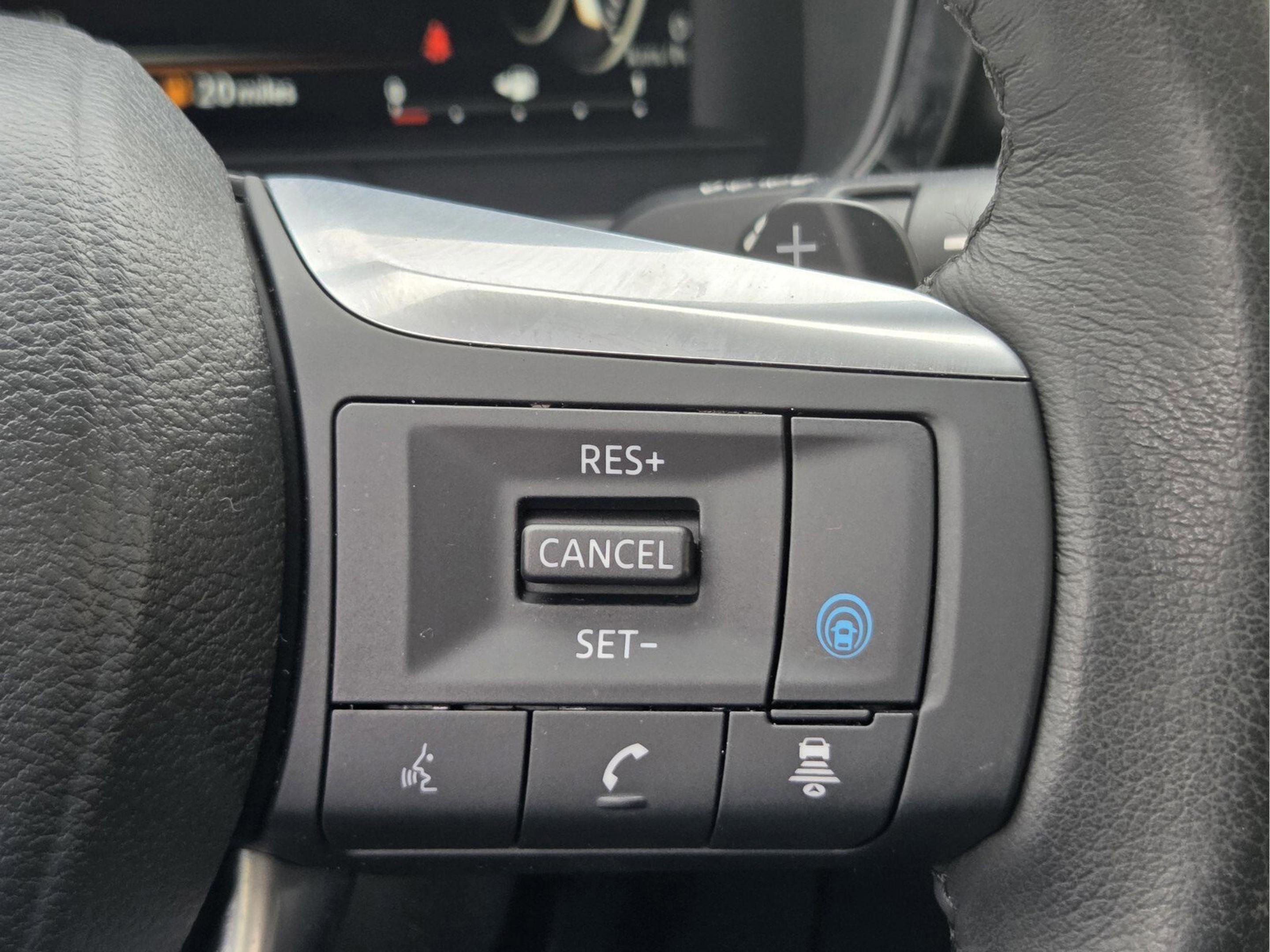 Used 2023 INFINITI QX60 Luxe w/ Cargo Package AWD/4WD image 18